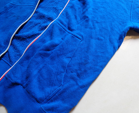 เสื้อแจกเกดแขนสั้น UNITED ARROWS สีน้ำเงิน มีฮูด