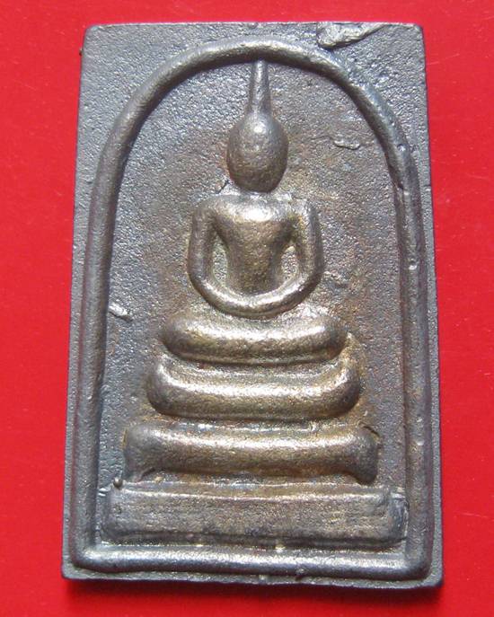 พระสมเด็จ รุ่น ญสส เนื้อเงิน หลวงพ่อเกษม เขมโก ปี 2533 กล่องเดิมหายากคะ   