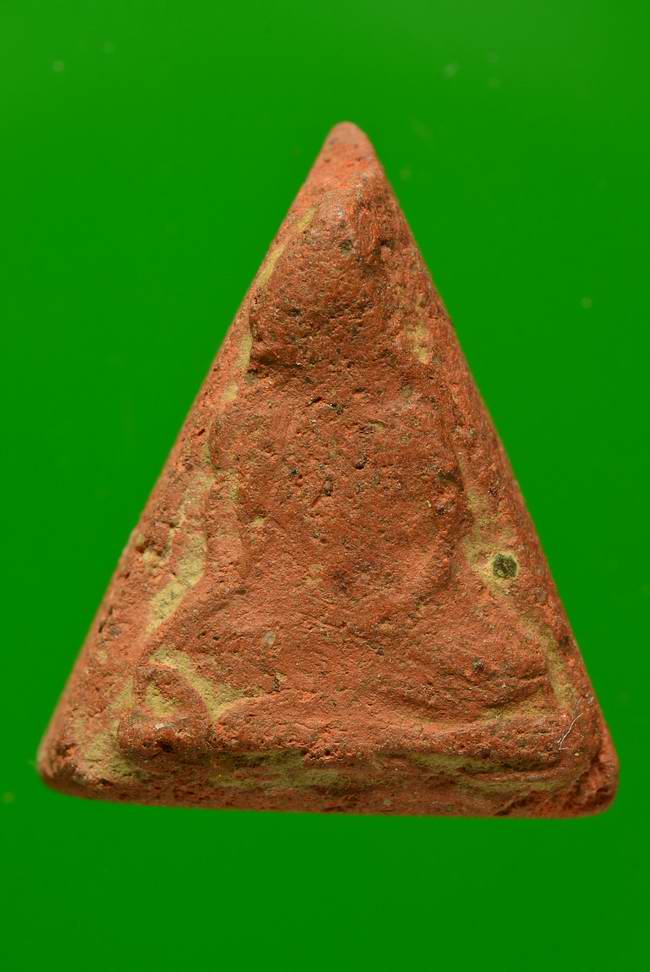 นางพญา พิมพ์แขนอ่อน แผงตัดเดี่ยว กรุเตาทุเรียง เนื้อดิน สุโขทัย