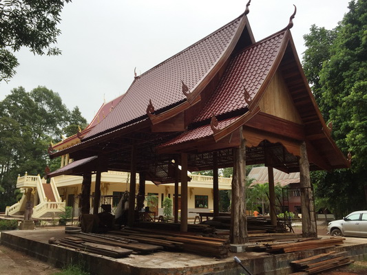 หลวงตาบุญหนา รุ่น"เงินทองไหลมาเทมา" เนื้อทองเหลืองตัดชิดองค์แปะทองแดง