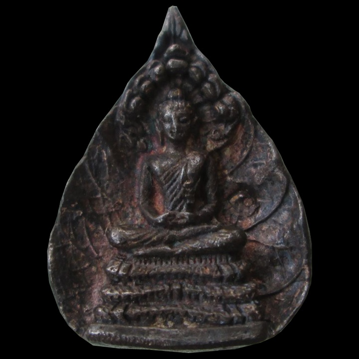 เนื้อเงินครับ พระพิมพ์ใบโพธิ์ย้อนยุค ท่านเจ้าคุณนรฯ วัดเทพฯ ปี37 สวยๆ กล่องเดิมครับ