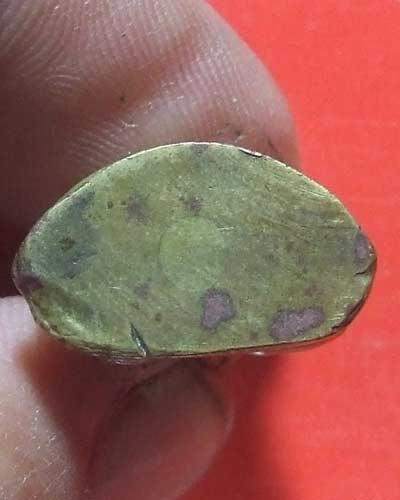 พระรูปหล่อปั๊ม หลวงพ่อเงิน รุ่นสร้างอำเภอตะพานหิน ปี2522