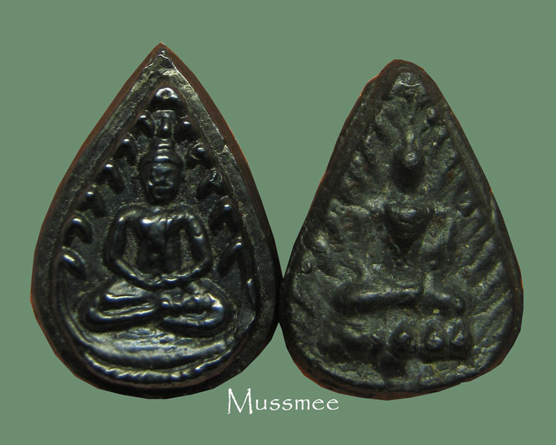  พระกลีบบัวเนื้อเมฆพัต หลวงปู่บุญ วัดกลางบางแก้ว ### แพ็คคู่ เคาะเดียว ### พระสวยยยยย