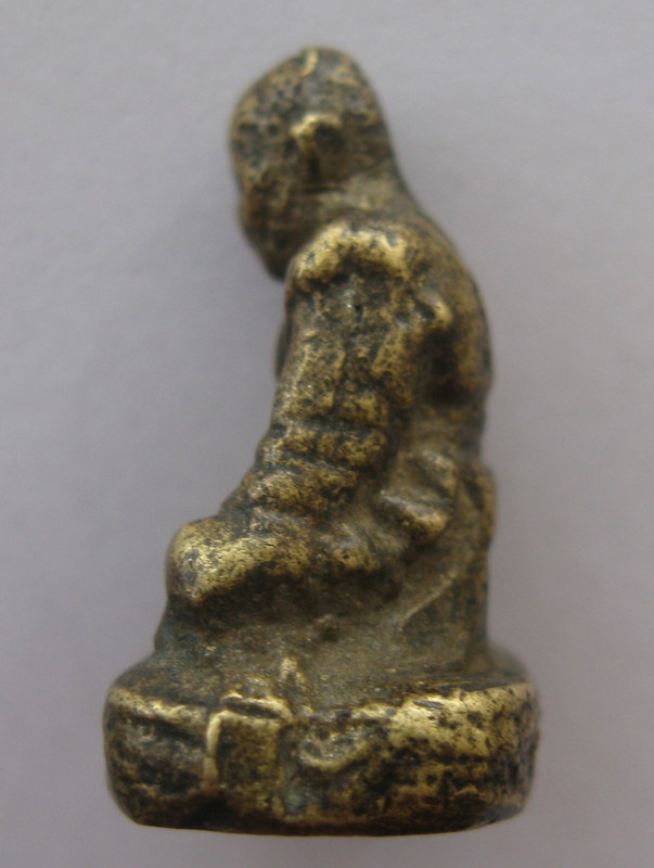 รูปหล่อโบราณพ่อจง หนังสือ 1 แถ ว ดูง่ายครับ