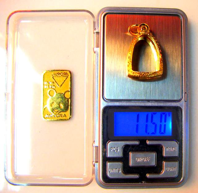 @@@เครื่องชั่งทองแบบพกพา(MH-200) ชั่งได้ถึง200กรัม ความละเอียด2ตำแหน่ง พกพาสะดวกง่ายต่อการใช้งานนะคะ