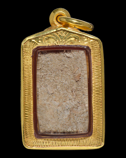 พระกรุนาดูนตัดเดียว จ.มหาสารคาม พิมพ์32อรหันต์ นิยม สภาพสวยมาก+เลี่ยมทอง+บัตรรับรองครับ