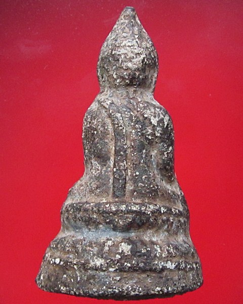 พระแก้บนเนื้อชินตะกั่ว