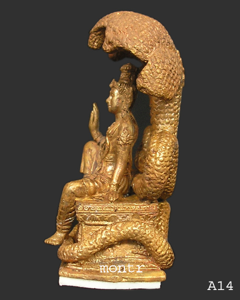 พระรูปบูชาท่านพ่อจตุคาม ขนาดตั้งหน้ารถ รุ่นเหนือดวง วัดพุทไธศวรรย์ เนื้อสัมฤทธิ์ โค้ด ส
