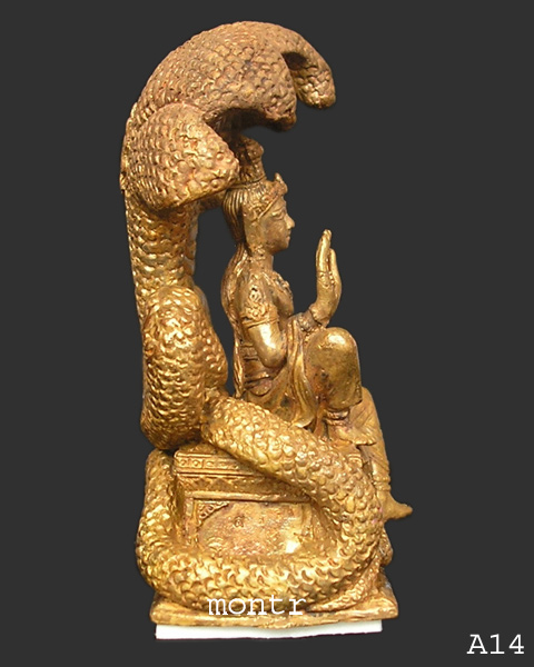 พระรูปบูชาท่านพ่อจตุคาม ขนาดตั้งหน้ารถ รุ่นเหนือดวง วัดพุทไธศวรรย์ เนื้อสัมฤทธิ์ โค้ด ส