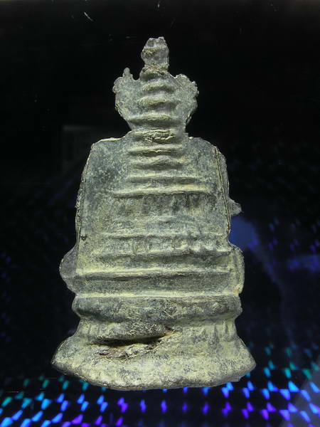 พระเชียงแสนศิลปพม่า เนื้อตะกั่วสนิมแดง