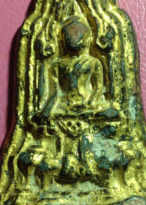 โคนสมอ ปางมารวิชัย ลงรักปิดทองเดิม สภาพสวยมาก (ขออนุญาตลงใหม่ครับ ครั้งที่แล้วสีภาพเพี้ยนไปหน่อย) 