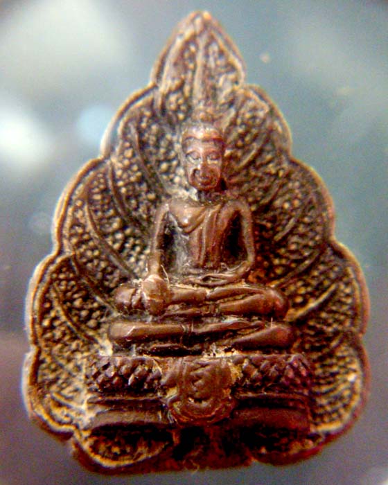 พระหลวงพ่อสี่เข่า พิมพ์ใบโพธิ์ วัดศาลาครืน หลวงปู่โต๊ะ ปลุกเสก หลวงพ่อสี่เข่า