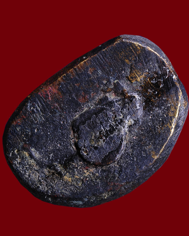 หลวงพ่อเงิน วัดบางคลาน จังหวัดพิจิตร รุ่นปืนแตก พิมพ์ไตรมาส ปี ๒๕๒๘ (๔)