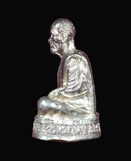 รูปหล่อหลวงพ่อผล วัดเชิงหวาย เนื้อเงิน  