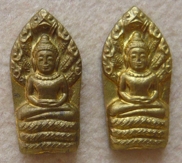 หลวงพ่่อตัด วัดชายนา จ.เพชรบุรี... พระปรกใบมะขามรุ่นแรก เนื้อทองเหลือง 2 องค์