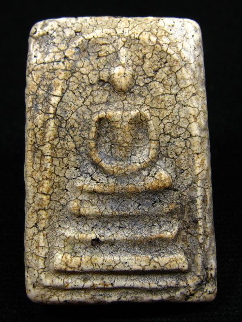 พระสมเด็จ เนื้อหามวลสารดี สวยไม่ทราบที่ครับ
