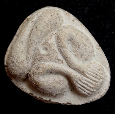 พระปิดตามหาเสน่ห์ หลังยันต์พุทโธ เนื้อเกสรเนื้อก้นครก 