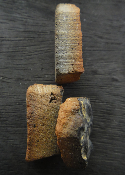 วัดใจ 200 บาทแดง พระแผงปางปาฏิหาร ตัดเดี่ยว มาทีเดียว 3 องค์ คัดสวยๆเนื้อจัดๆมาเลยครับ