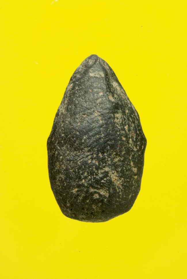 พระเม็ดน้อยหน่า เนื้อดิน หลังไม่มียันต์