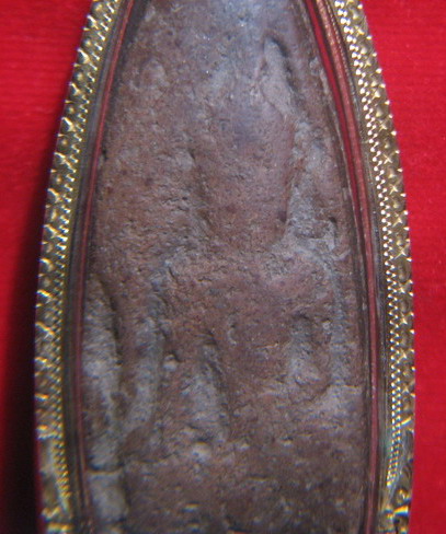 พระขุนแผน พิมพ์แตงกวา กรุวัดพระรูป สุพรรณบุรี เลี่ยมทอง พร้อมบัตรรับรองฯ