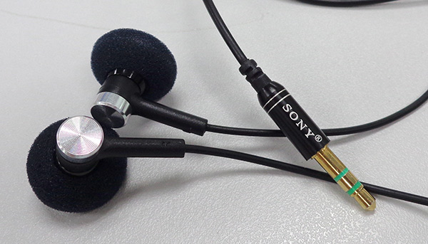 หูฟัง SONY เสียงแจ่ม เบสหนักสะใจ ลงลึกหนักแน่น ถูกใจขาร็อค