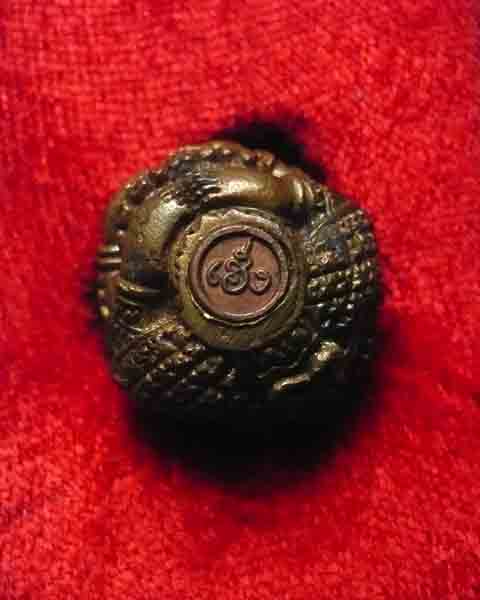  กุมารทองอุ้มทรัพย์ น้องเฮง รุ่นมหามงคล 79 หลวงพ่อเปิ่น วัดบางพระ