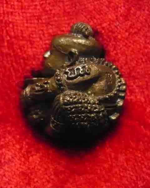  กุมารทองอุ้มทรัพย์ น้องเฮง รุ่นมหามงคล 79 หลวงพ่อเปิ่น วัดบางพระ