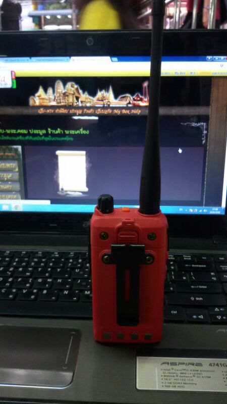 เคาะเดียว!!!วิทยุสื่อสาร ว.แดง icom-C902 สภาพ 95% (2 เครื่อง)