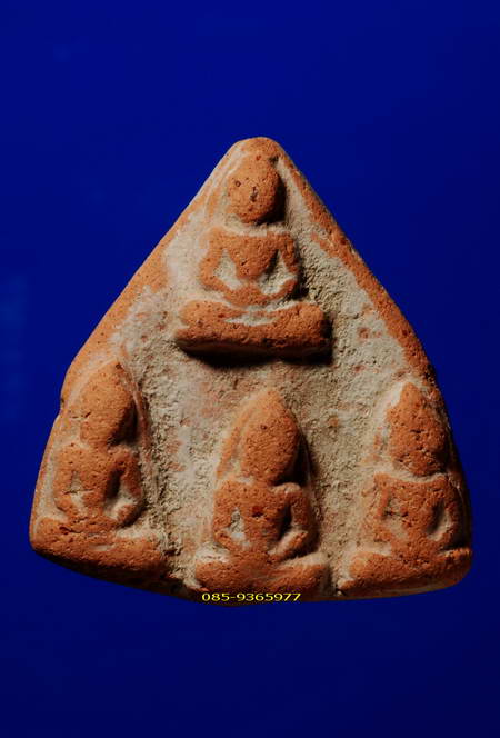 พระเชตตุพนแผงสี่ พิมพ์หน้าใหญ่(หน้าทวา) กรุวัดมหาธาตุ สุโขทัย เนื้อดิน