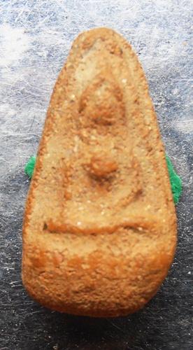 พระกรุเนื้อดินมีกริ่ง กรุคลองทรงกระเทียม สุพรรณบุรี ครับ