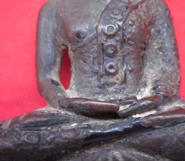 ***ด่วนๆๆ เคาะเดียว แดง.. พระบูชายุครัตนะ จีวรดอก ขนาดหน้าตัก 2" 