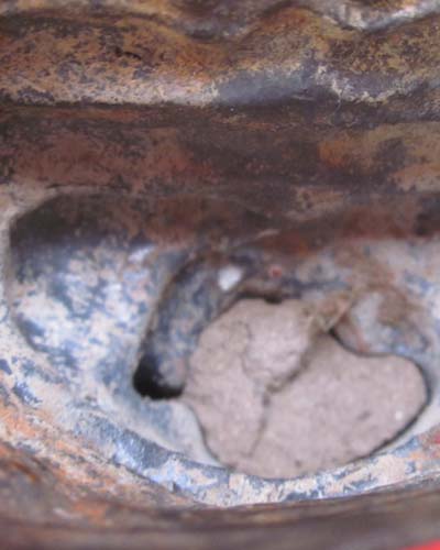 ด่วนๆๆเคาะเดียว แดงงง พระรัตนะยุคเสาชิงช้า จีวรเรียบเนื้อตะกั่ว หน้าตัก 3 นิ้ว สูง 4,5 นิ้ว 