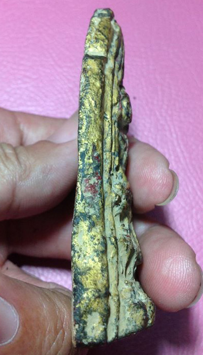 เคาะเดียวแดง โคนสมอปางมารวิชัย ลงรัก ปิดทองเติม สวยมากครับ