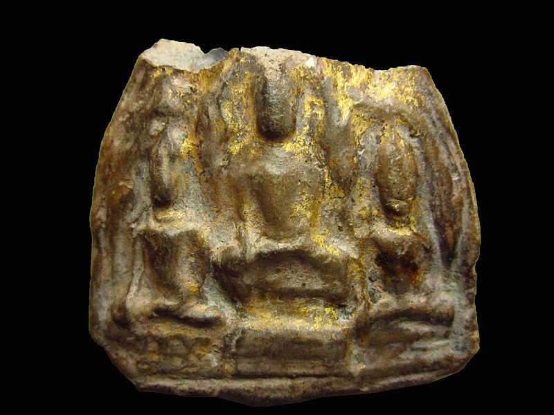 พระสามกรุเก่าลำพูน เคาะเดียวแดงครับ(ขอผู้ที่พร้อมโอนเลยครับ)