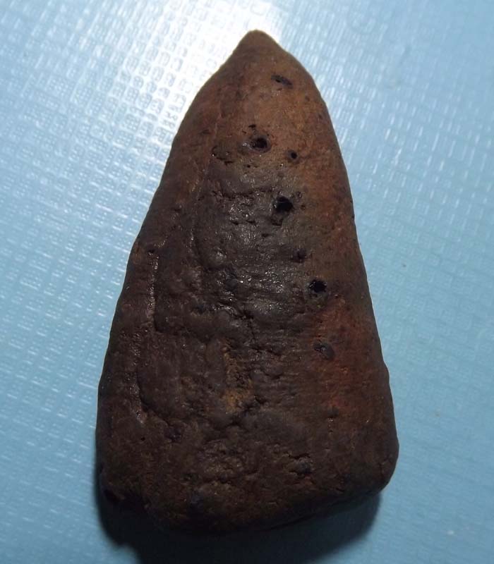 พระหูยาน เนื้อดิน กรุวัดพระศรี จ.ลพบุรี