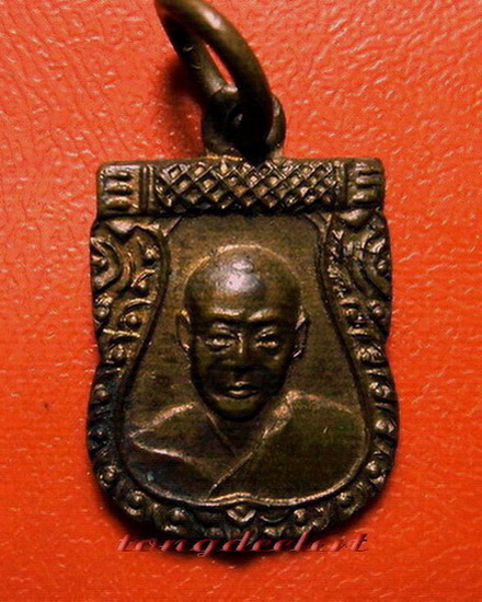 เหรียญเสมาเล็กหลวงพ่อเงิน วัดดอนยายหอม จ.นครปฐม เสาร์ 5 สภาพสวยค่ะ