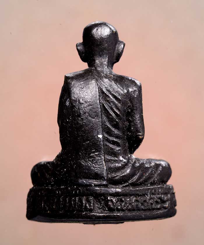 +++ ๑ ในเกจิดังปัจจุบัน!!! แห่งเมืองคอน!!! { หลวงพ่อ บุญให้ } วัดท่าม่วง พุทธคุณครบเครื่อง +++