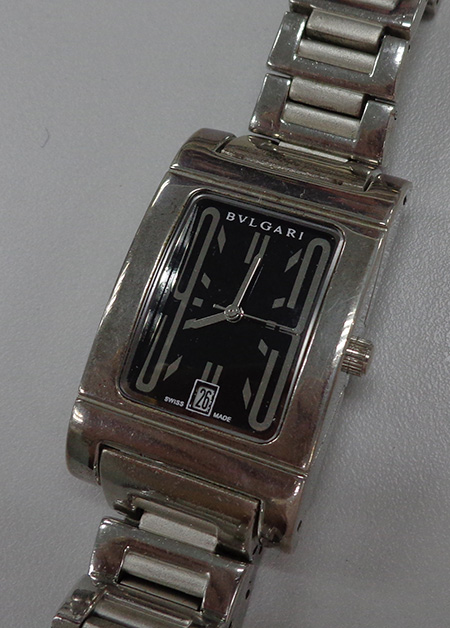 นาฬิกาแบรนด์หรู BVLGARI หน้าปัดดำ สาย stainless สวยๆยกกล่อง จัดไปถูกสุดๆ