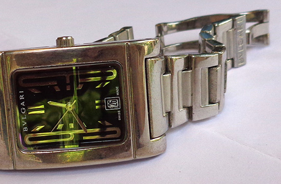 นาฬิกาแบรนด์หรู BVLGARI หน้าปัดดำ สาย stainless สวยๆยกกล่อง จัดไปถูกสุดๆ