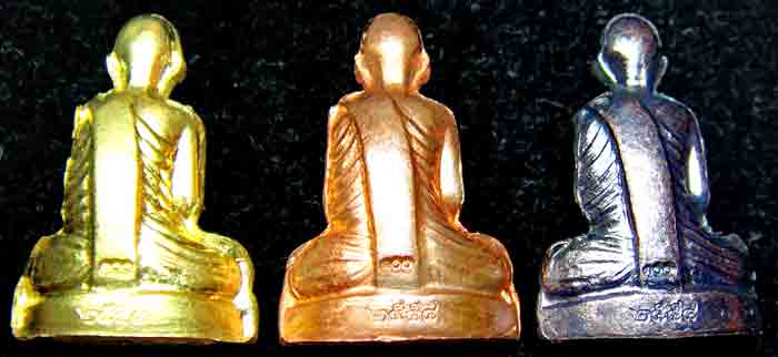 ***พิเศษ3 องค์***หลวงพ่อพรหม ถาวโร วัดช่องแค พระรูปเหมือนปั้มพิมพ์ก้นระฆัง เนื้อทองเหลือง ทองแดง ทอง