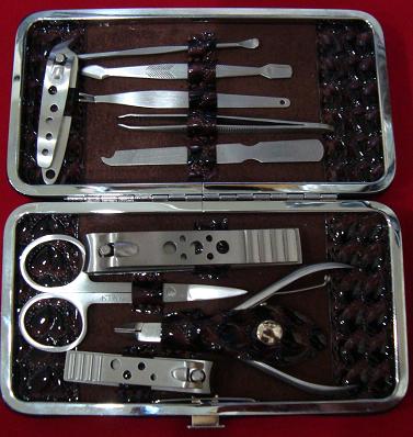 ชุดกรรไกรตัดเล็บ สุดคุ้ม เคาะเดียว  