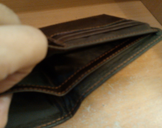 กระเป๋าสตางค์ TOUGH หนังแท้ ของใหม่ค่ะ