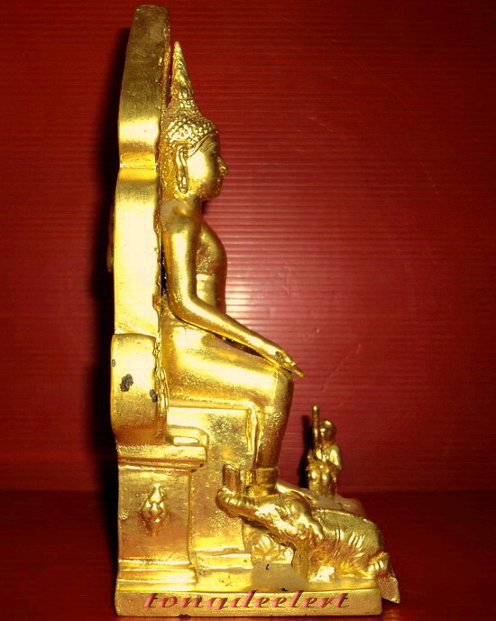 พระบูชาหลวงพ่อโต วัดป่าเลไลยก์ จ.สุพรรณบุรี ปิดทองทั้งองค์ สวยมากค่ะ