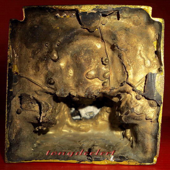 พระบูชาหลวงพ่อโต วัดป่าเลไลยก์ จ.สุพรรณบุรี ปิดทองทั้งองค์ สวยมากค่ะ