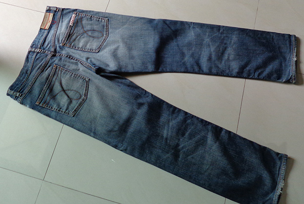 ยีนส์ Calvin Klein ของแท้ เอว 30 ทรงสวยยอดฮิต