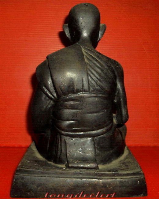 รูปเหมือนบูชาหลวงปู่หลิว วัดไร่แตงทอง เนื้อทองผสม ปี 2534 หายาก สวยมากค่ะ