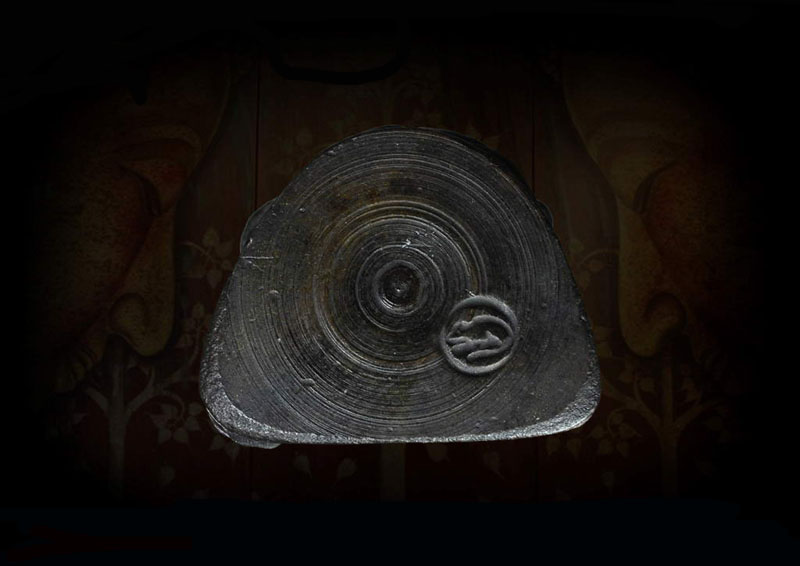 รูปเหมือนหลวงพ่อเกษม เขมโก สุสานไตรลักษณ์ ลำปาง ก้นหนู เนื้อนวโลหะ 2518