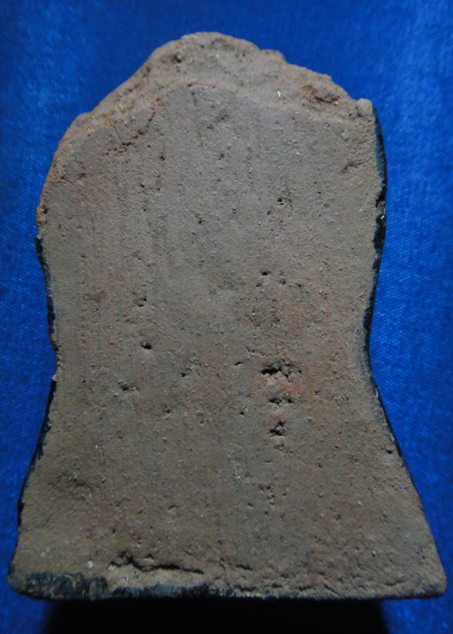 เคาะเดียวแดงครับ โคนสมอปางนาคปรก เนื้อดิน ลงรักปิดทองเดิม สภาพพอสวย แท้ดูง่าย (ซ่อมนะครับ)