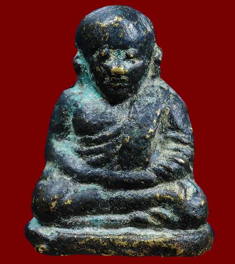 หลวงพ่อเงิน วัดบางคลาน รุ่นปืนแตก พิมพ์นิยมเศียรโต หน้าหนู ปี ๒๕๒๘