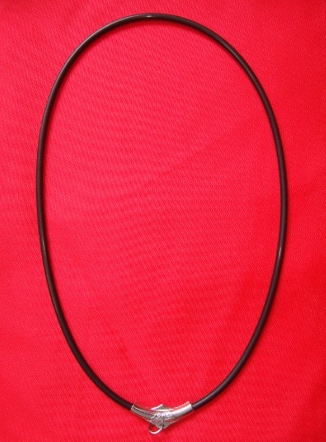 @@ยางคล้องพระ ไร้ รอยต่อ หัวสแตนเลส พร้อมห่วง 3 เส้น สีดำ 3 เส้น ครับ@@@